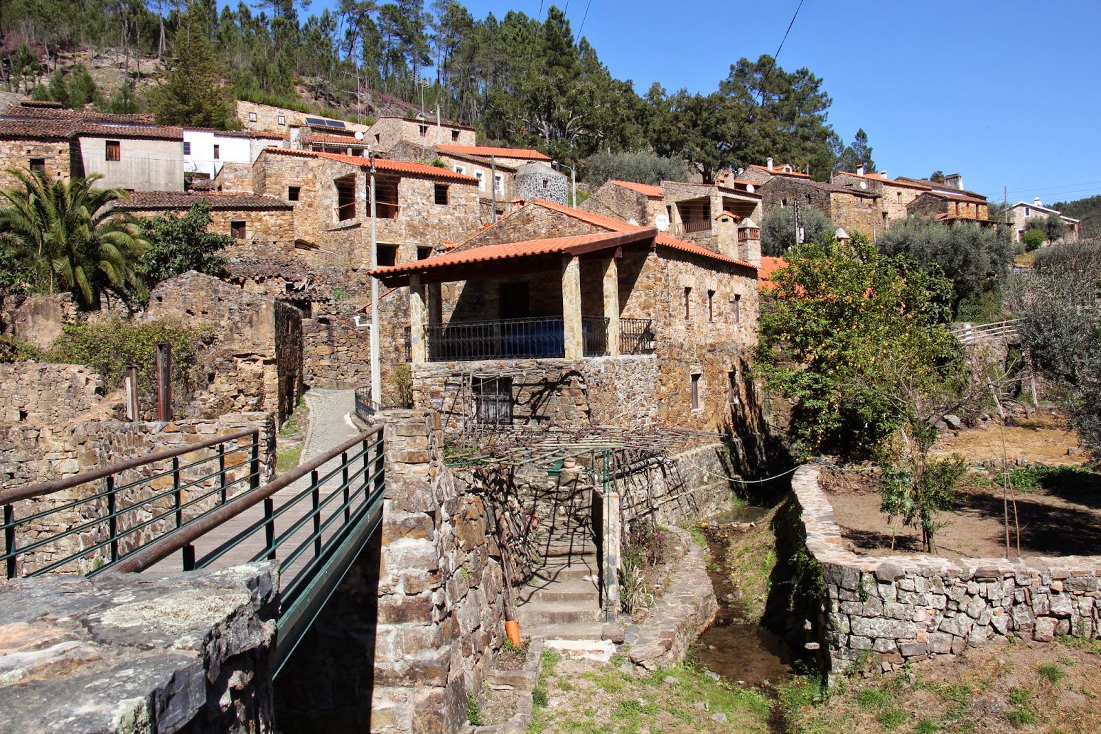 Infinito e Água Formosa aldeias de xisto