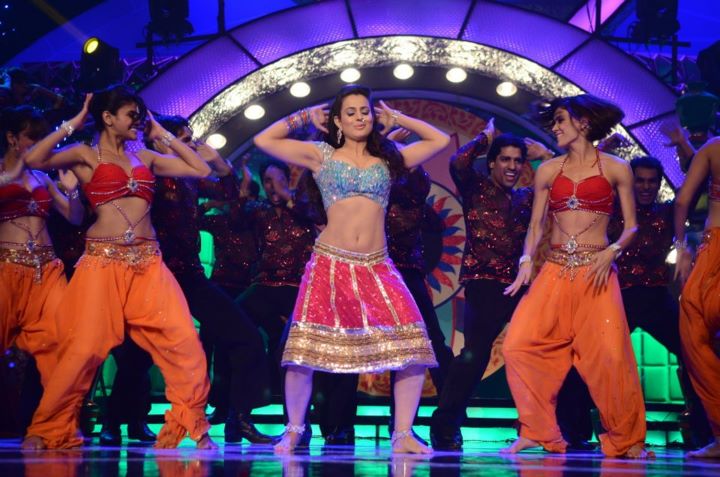 Amisha Patel stage performance pics1 - Amisha Patel Dance Performance Apsara Awards 2012