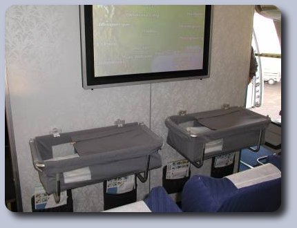 bassinet in flight emirates