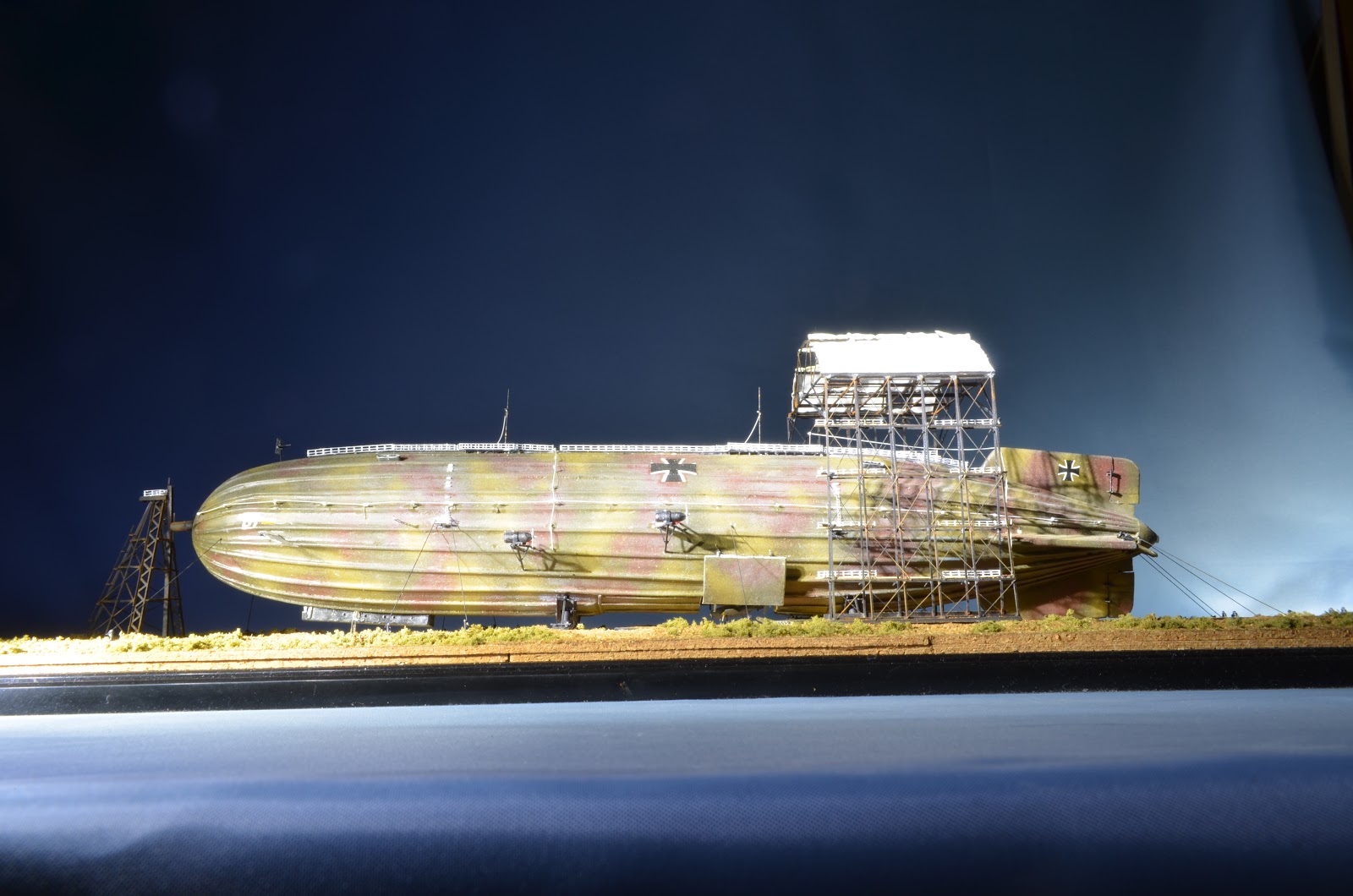 1/700 ツェッペリン風 軍用飛行船