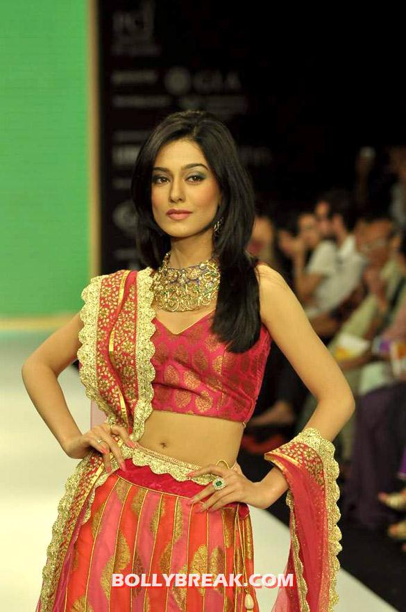 Amrita Rao - (7) - Amrita Rao  IIJW 2012 Ramp Walk Pics