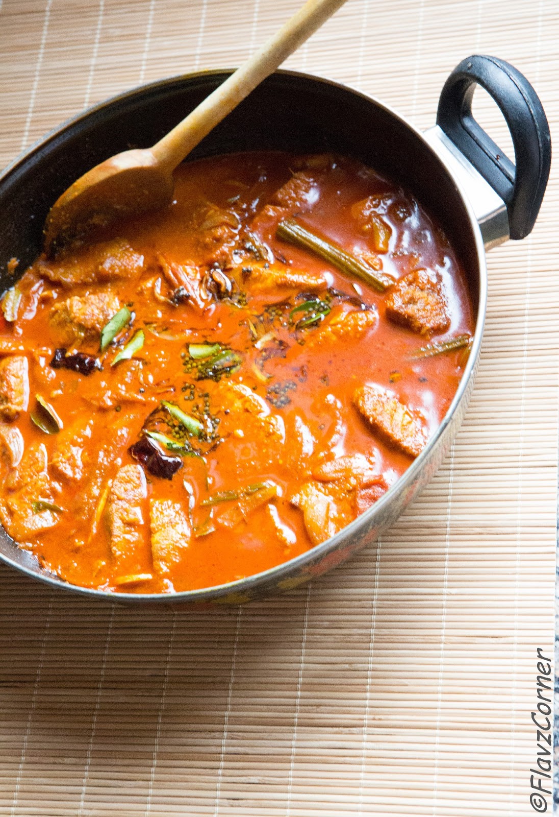 Kerala Style Fish Curry with Drumsticks/ PachaThenga Aracha Meen Curry