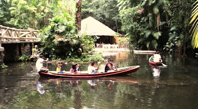 Passeio de canoa no Bosque Rodrigues Alves