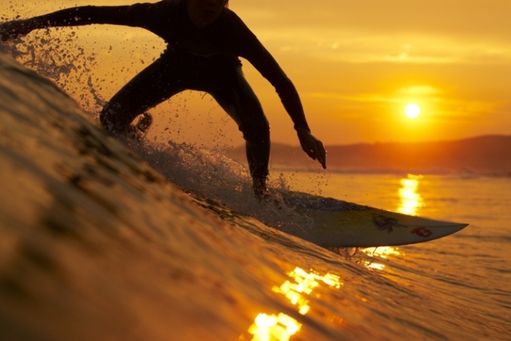 Sunset Surfing 101