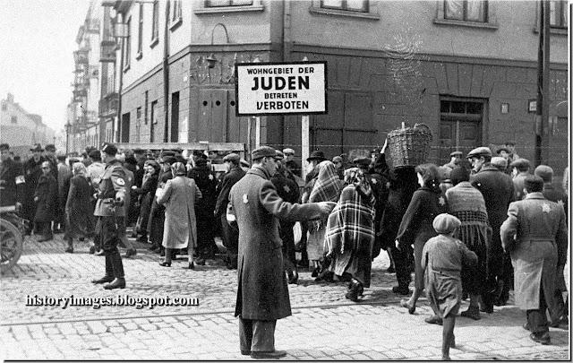 poland-german-occupation-ww2-jewish-police-german-soldiers-lodz-ghetto.jpg