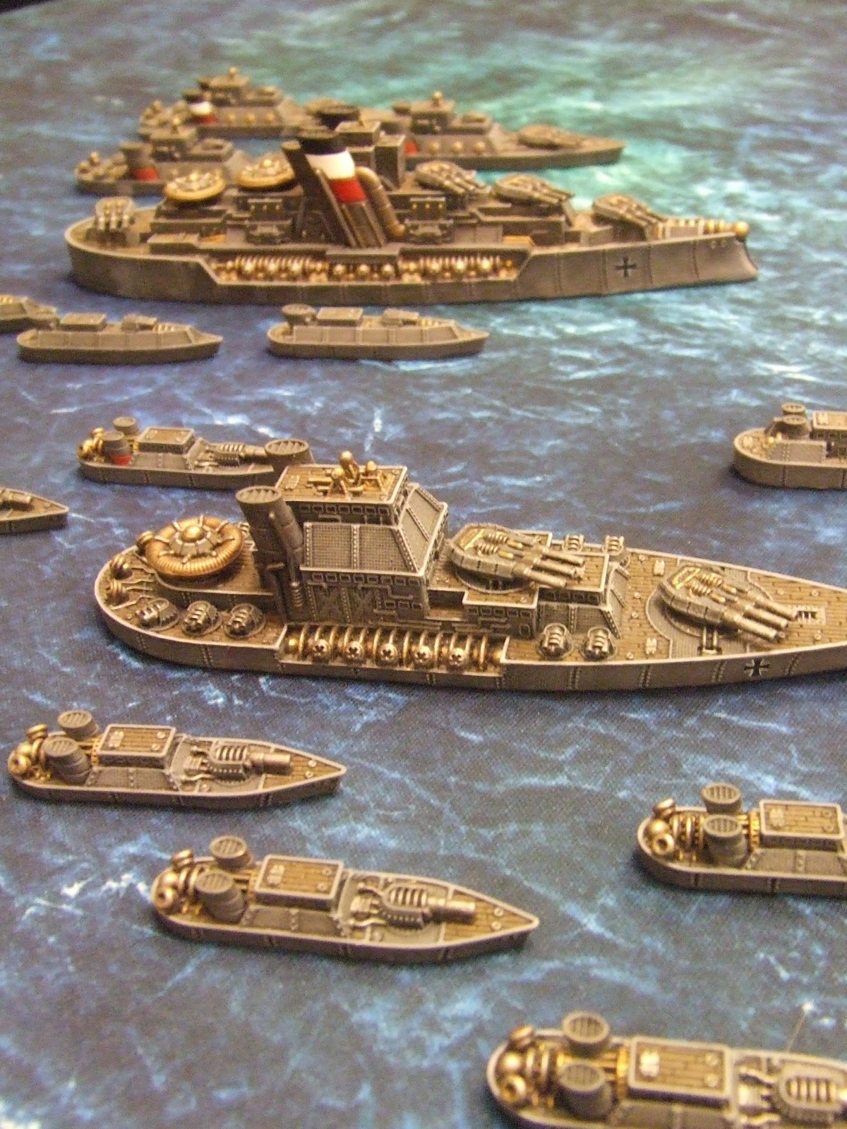 Placement des tourelles Prussian+Fleet+dreadnaught+battleship+destroyers+frigates