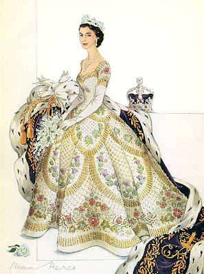 Gown-Elizabeth_II.jpg