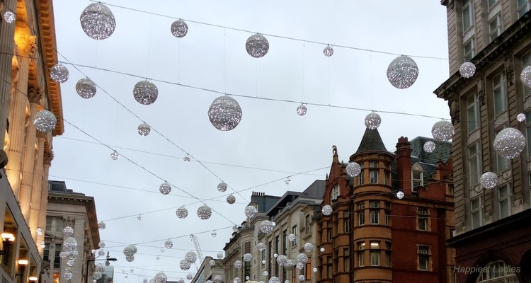 Christmas in London 2013 – Part 1 - Happiest Ladies