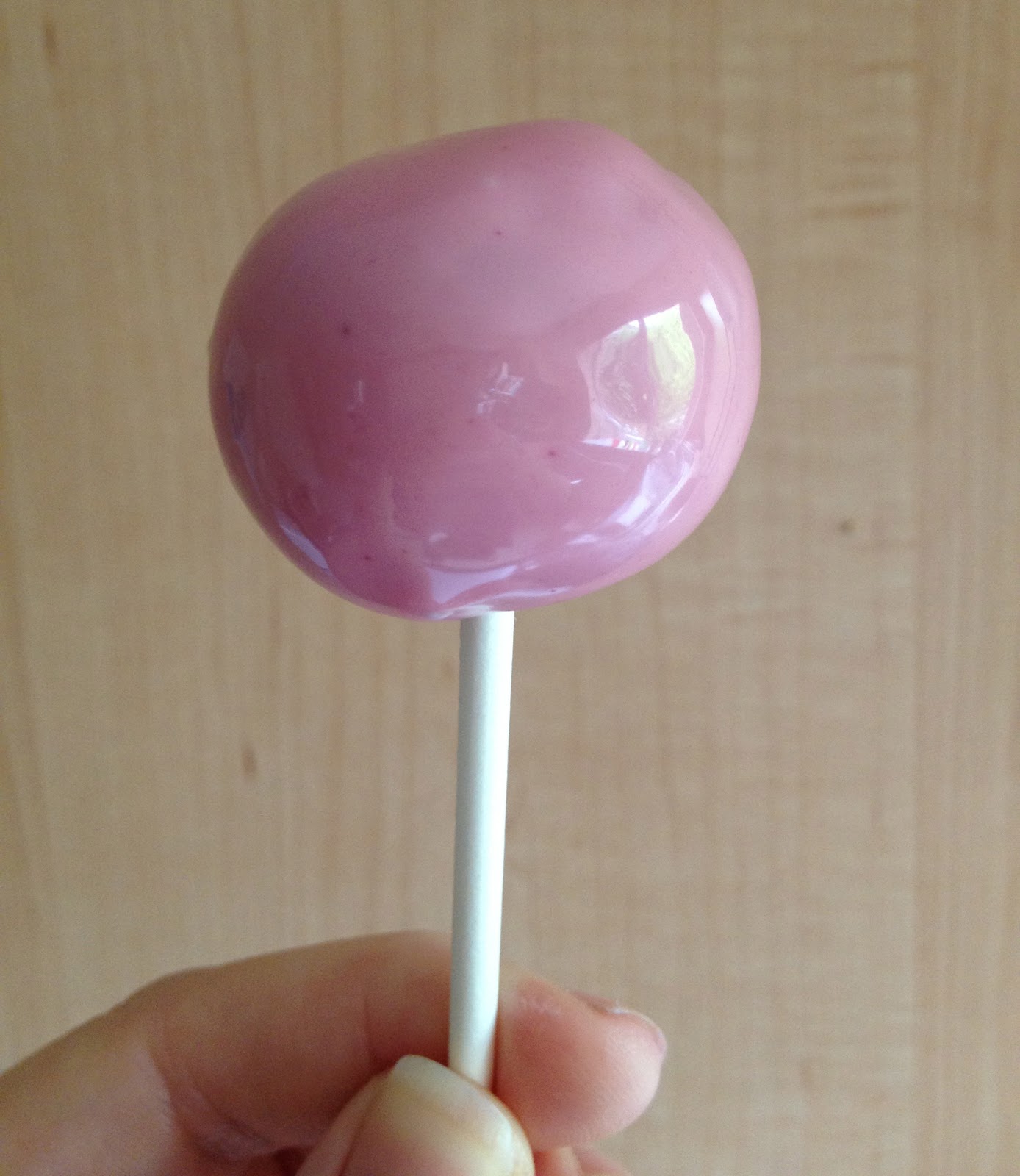 Elaine's Sweet Life Making Cake Pops {Tutorial}