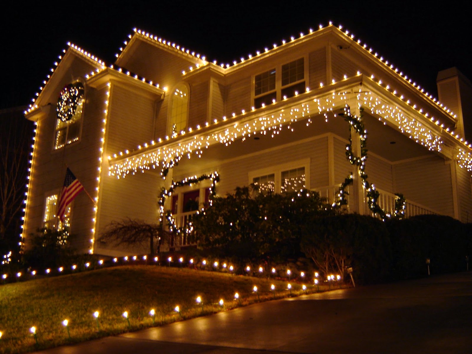 Design Home Pictures Lighted Christmas Decorations
