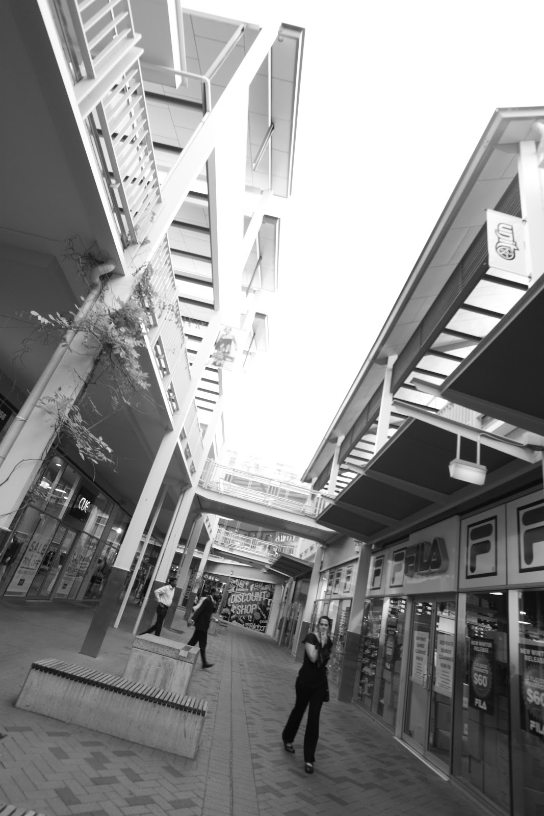 oakley vault harbour town perth