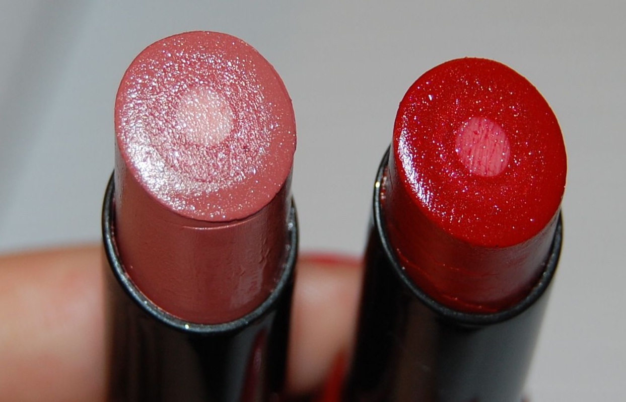 Gabrielle Colorful Beauty: Smil...