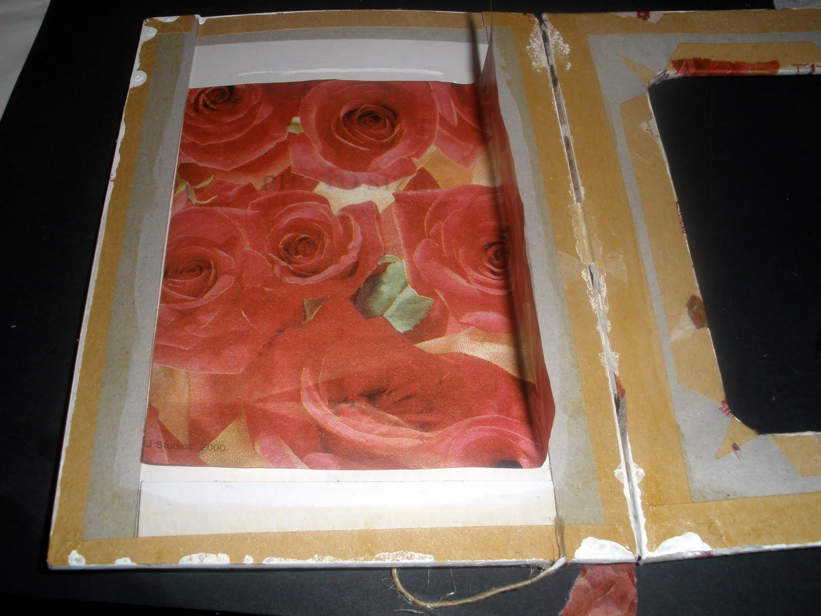 CraftFro Scrappy Paper Mache Picture Frame