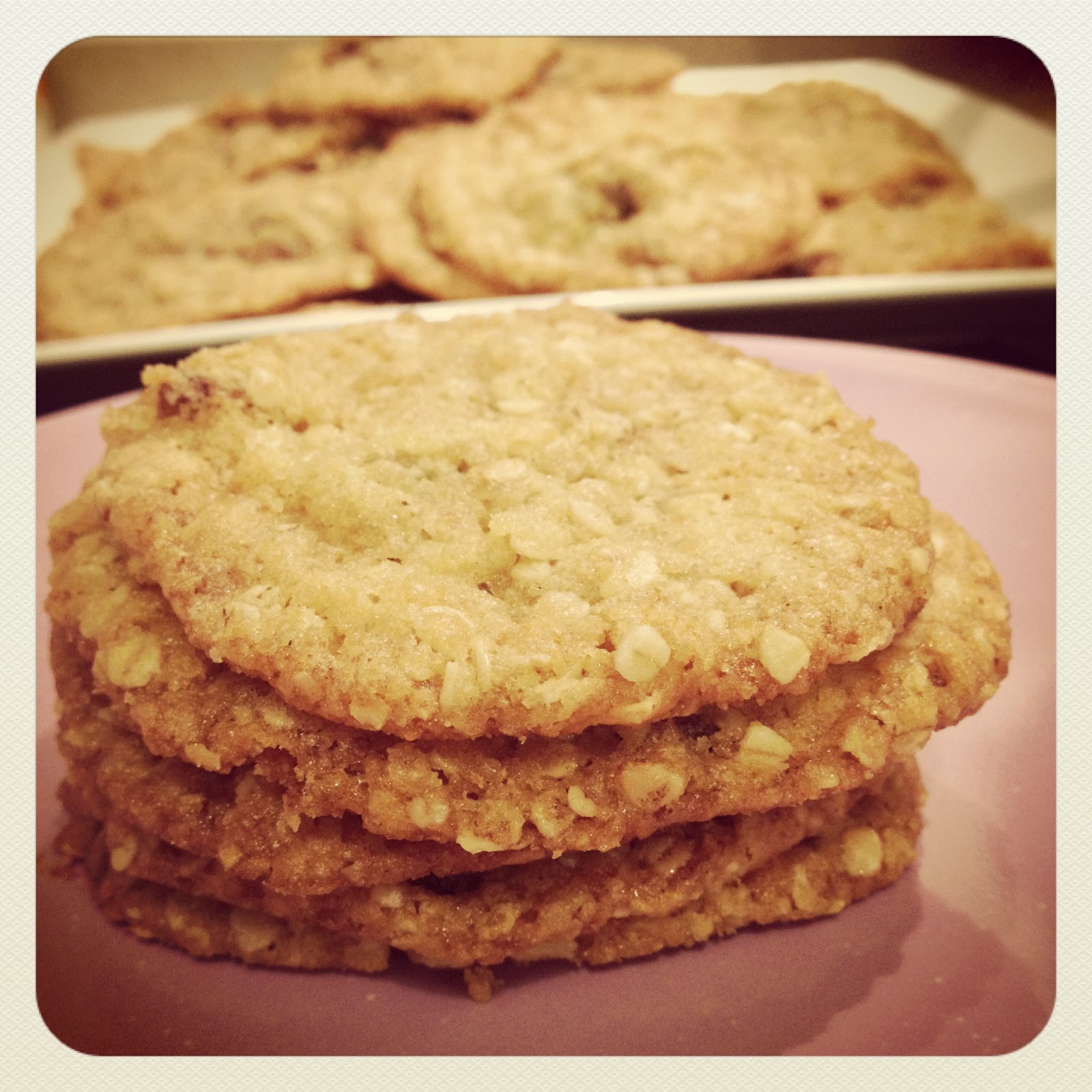 Le cookie aux flocons d'avoine et raisins (chewy oatmeal and raisin cookie)