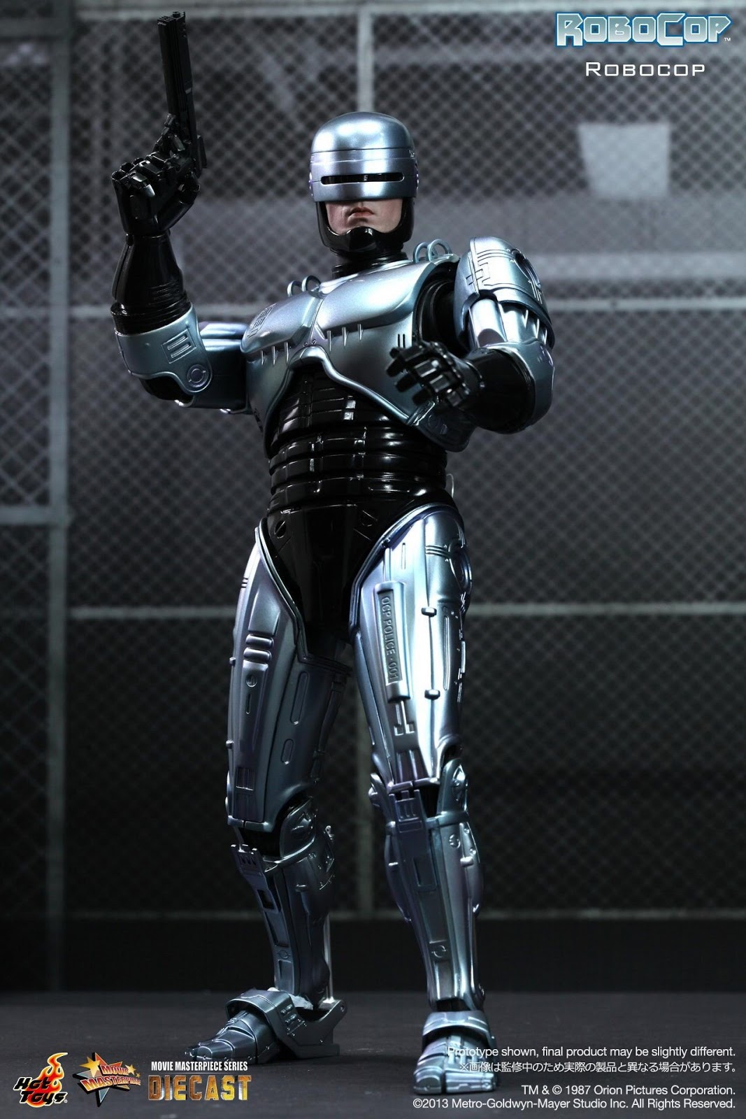 FORTY42 Preorder now! Hot Toys Robocop