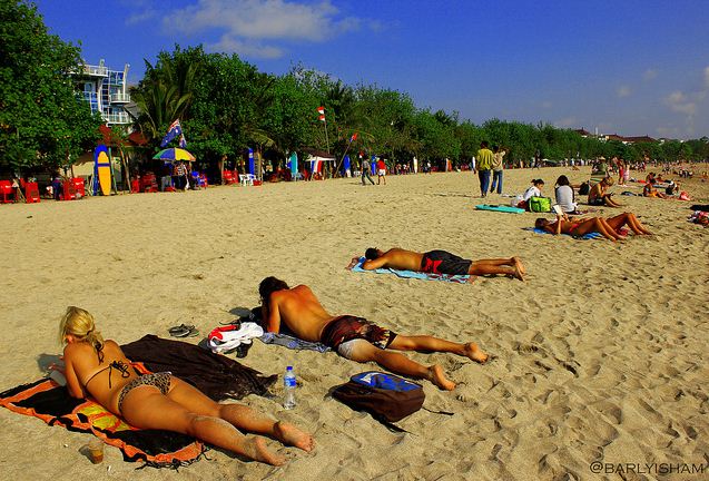 Wisata Pantai Kuta Bali Infoindoku Informasi Wisata Anda