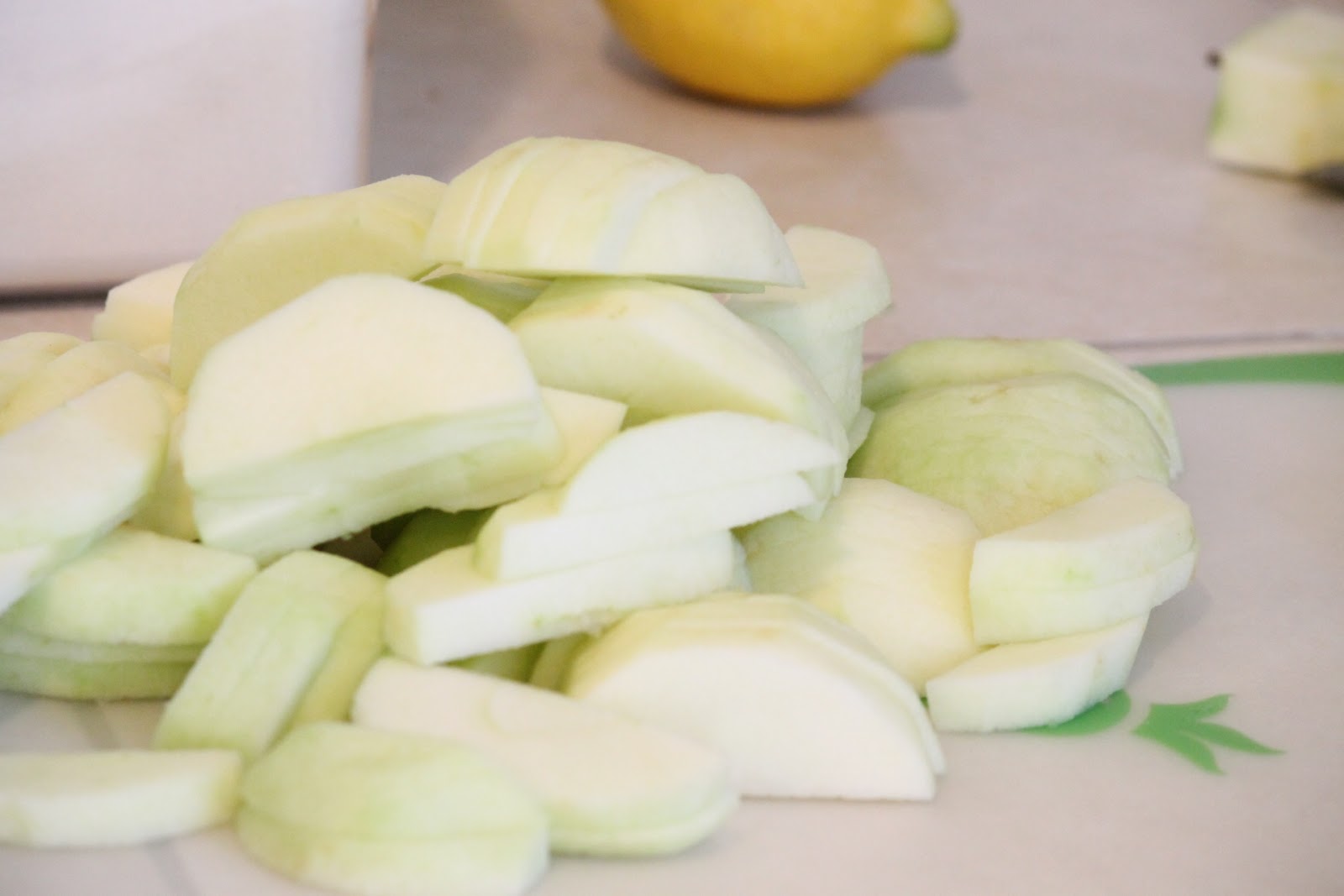 Oh for Sweetness Sake Pioneer Woman's Flat Apple Pie and Easy Caramel