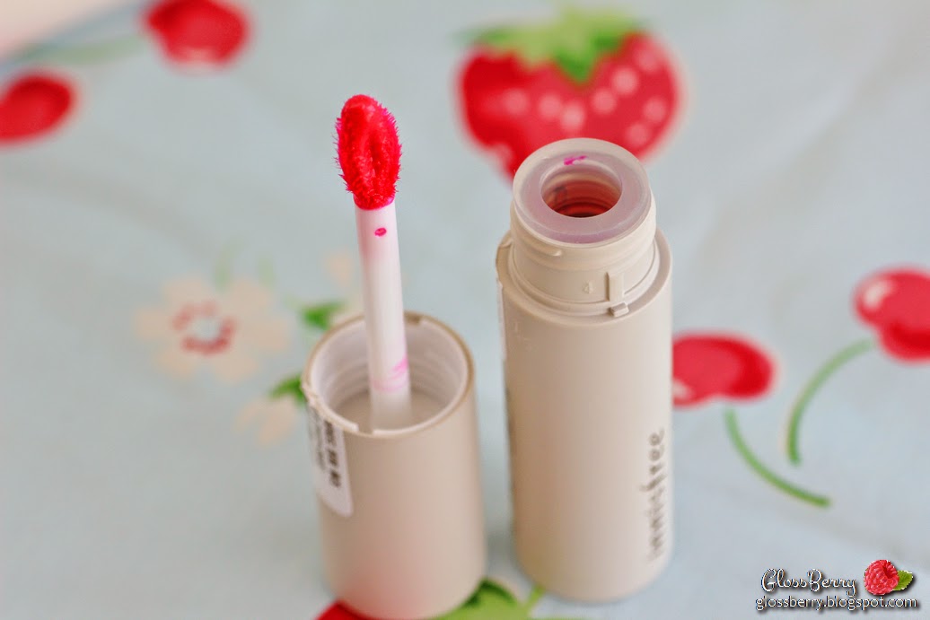 INNISFREE פנינה קוריאנית ושפתון נוזלי מושלם GlossBerry בלוג איפור