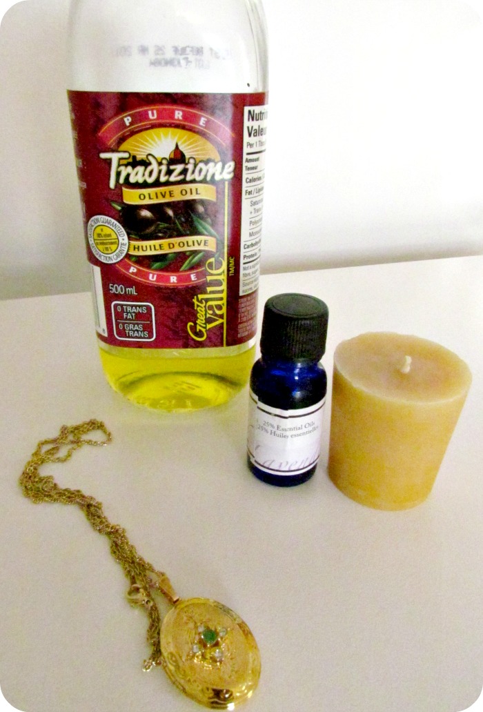 Etcetorize Solid Perfumed Locket