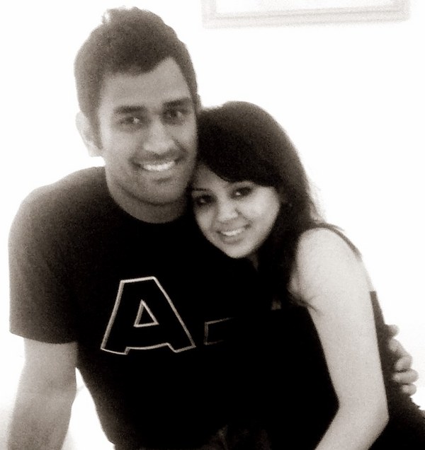 Dhoni With Wife