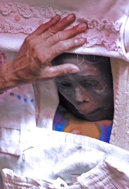 Rituel funéraire des Torajas Toraja+mummi