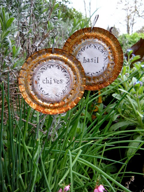 DIY Garden Art Made From Junk