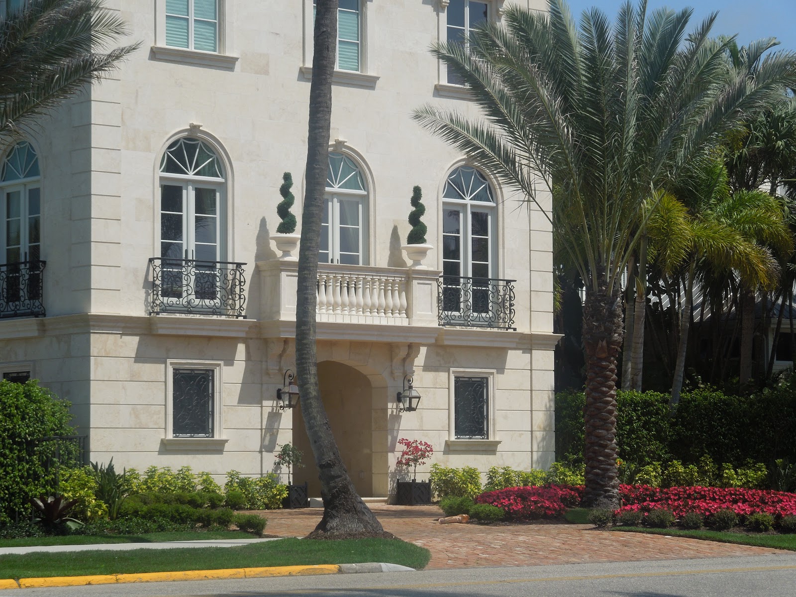 The French Tangerine naples