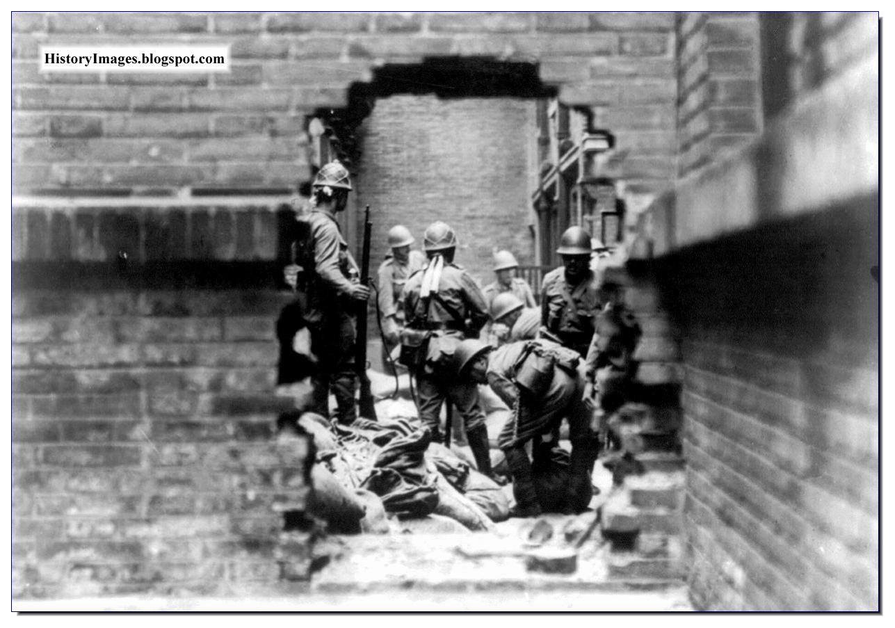 HISTORY IN IMAGES Pictures Of War, History , WW2 Prelude To