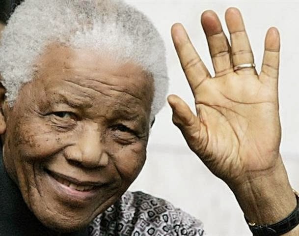 Morre Nelson Mandela, ícone da luta pela igualdade racial.