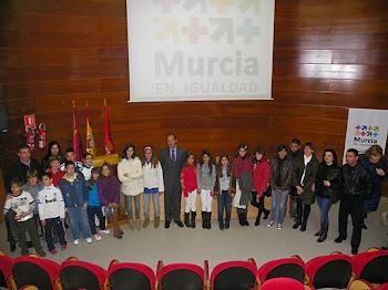 "Premio a la Igualdad en el Deporte" (Edificio "Moneo", 8-3-11).