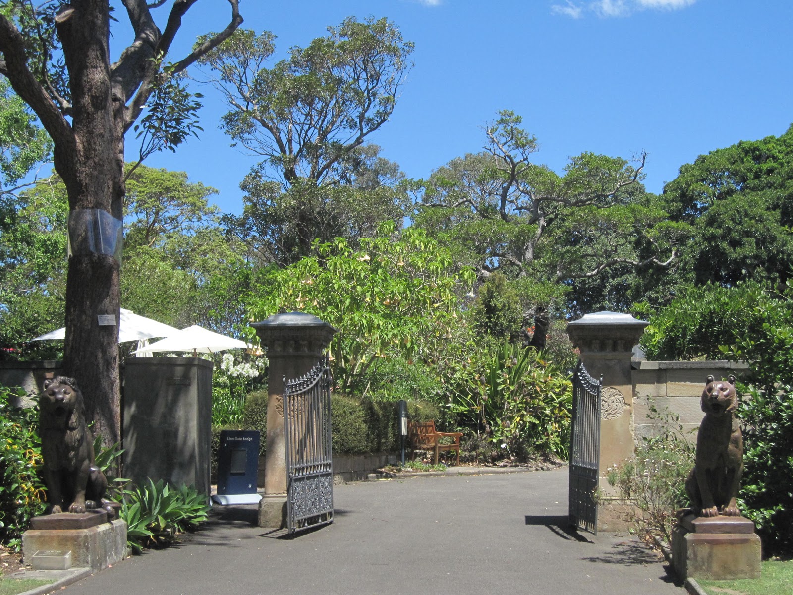 Sydney City and Suburbs Botanic Gardens, Lion Gate
