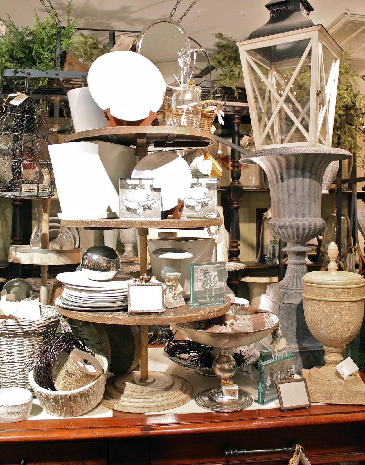 12th and White A Visit to Nell Hill's