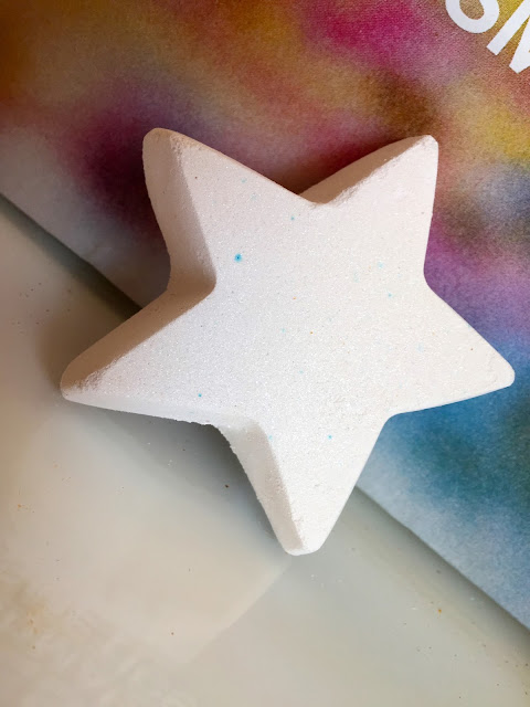 lush stardust bath bomb