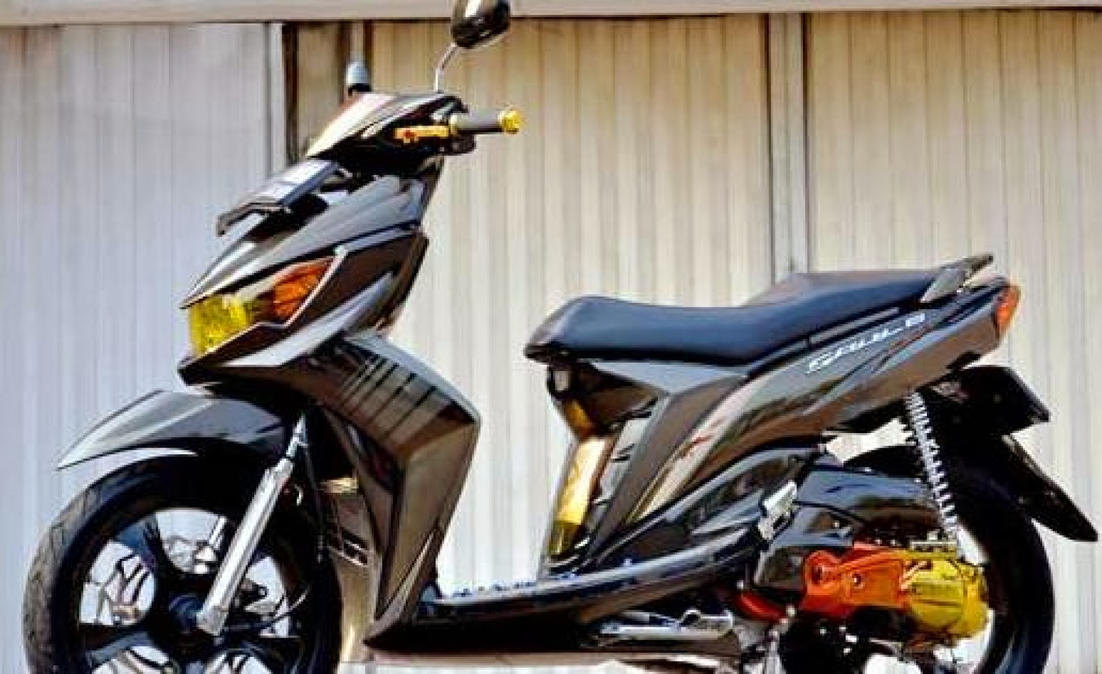 Gambar Sepeda Motor Yamaha Matic Terbaru Harga Yamaha Mio Soul Cw