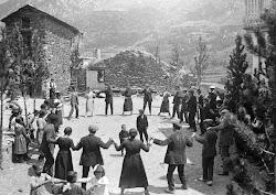 La Sardana agermana a la gent catalana