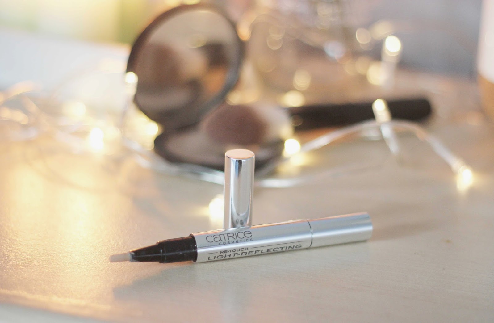 Catrice ReTouch lightreflecting concealer The Budget Life Blog