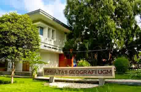 Agunghidayat Geografi Dan Ilmu Lingkungan