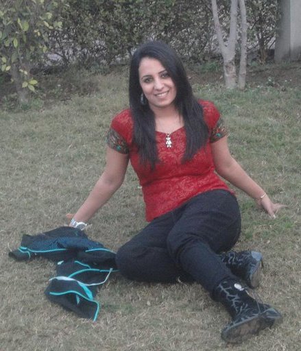 Farzana Naz Afghan Best Singer She Is Very Good Singer