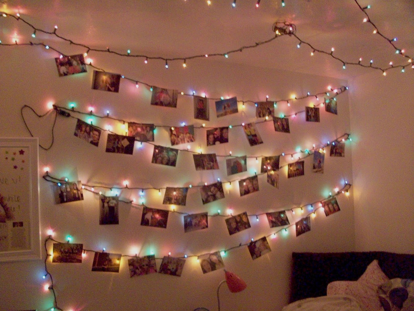 the good life}: christmas light wall