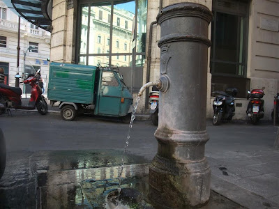 rome drinking fountain