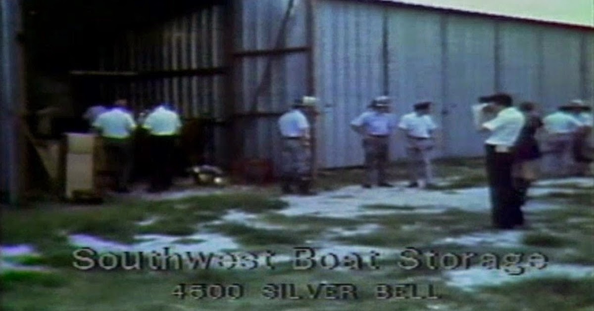 Hysterically Assertive. HOUSTON MASS MURDERS (CORLL + HENLEY + BROOKS) NEWS ARCHIVE [1973]