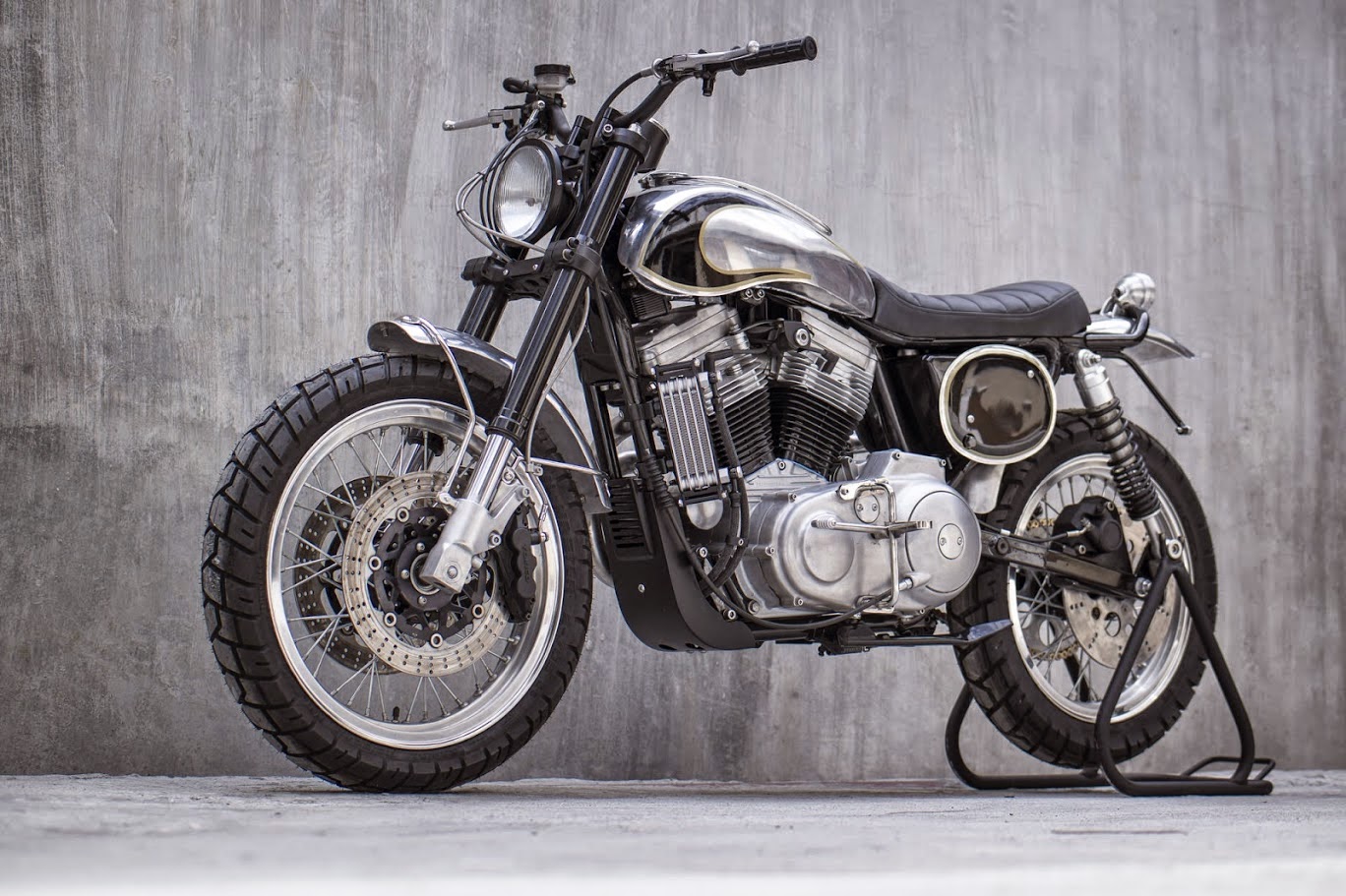 harley 883 scrambler