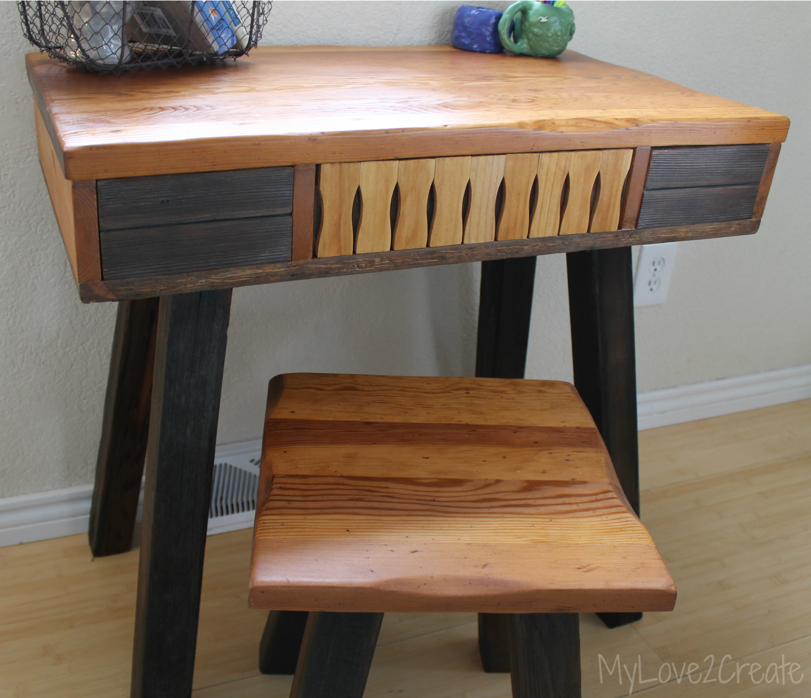 I turned an end table into a desk! My Love 2 Create