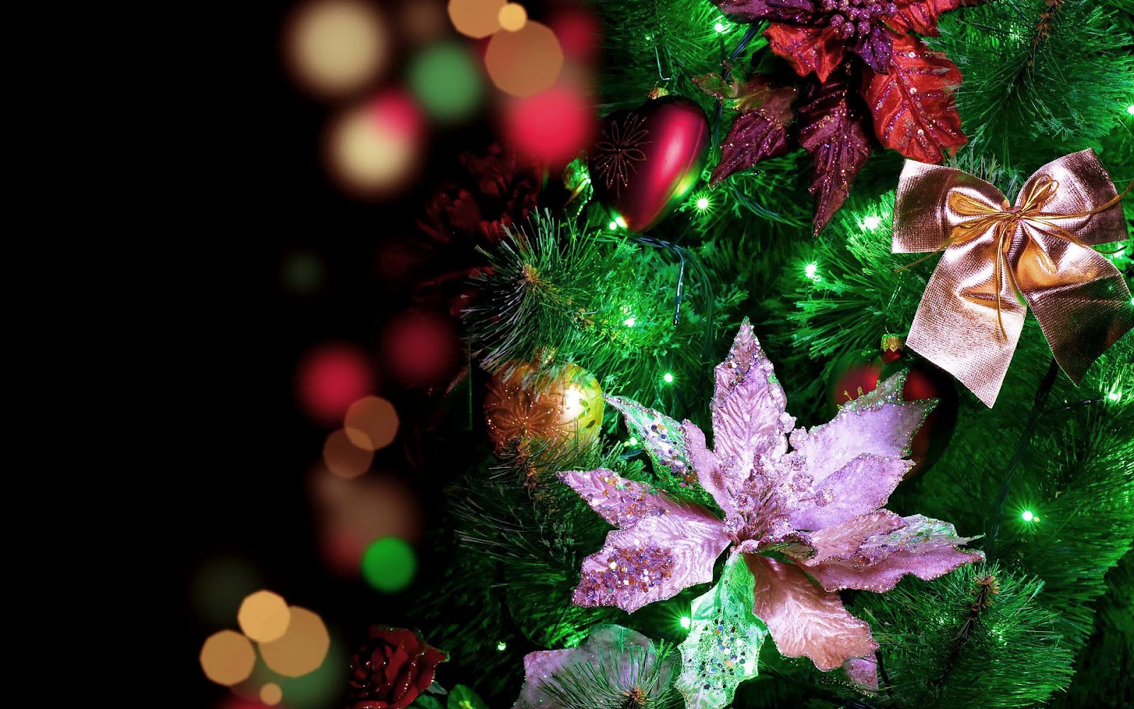 Een verlichte kerstboom wallpaper | Mooie Leuke Achtergronden Voor ... Een verlichte kerstboom wallpaper | Mooie Leuke Achtergronden Voor ...