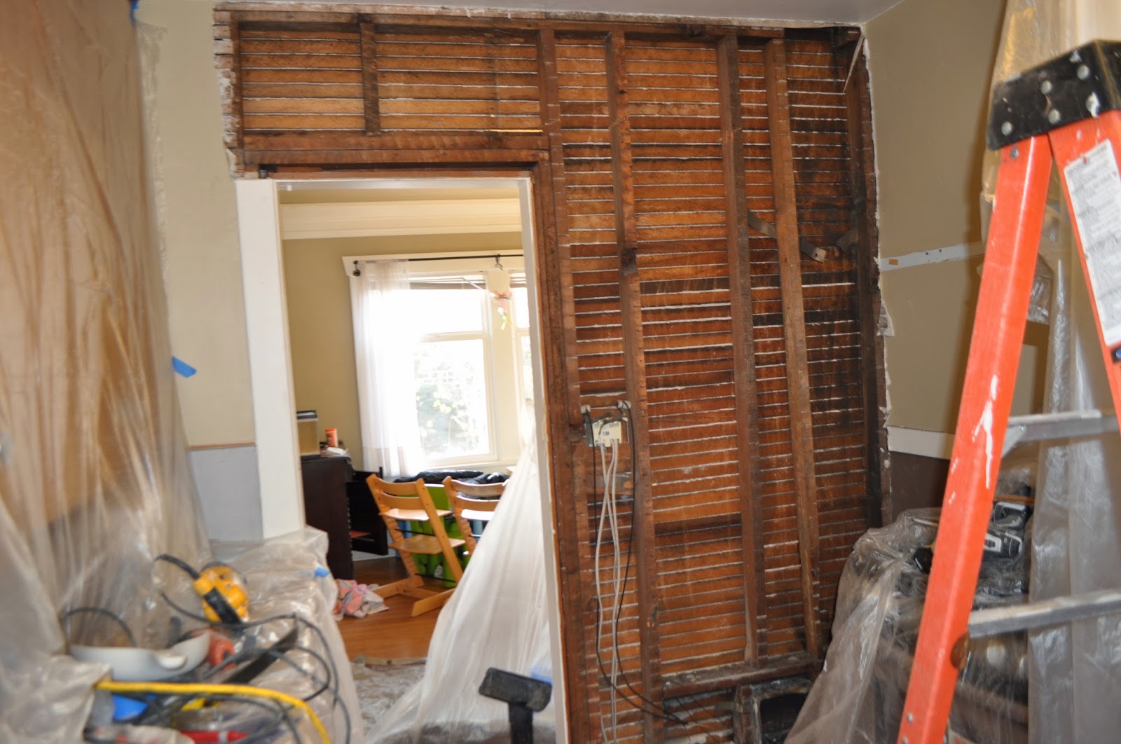 run open knocking walls down mommies problem then space