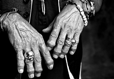 handsnew09.jpg