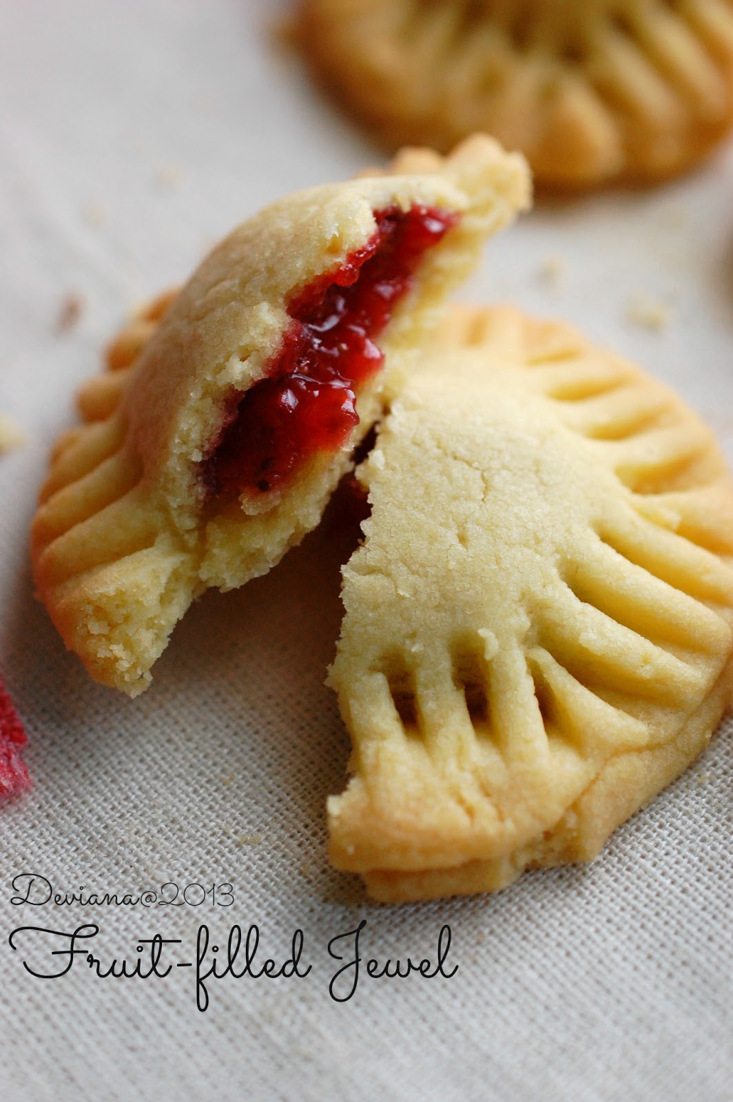 Beranda Devi Cookies Fruitfilled jewel