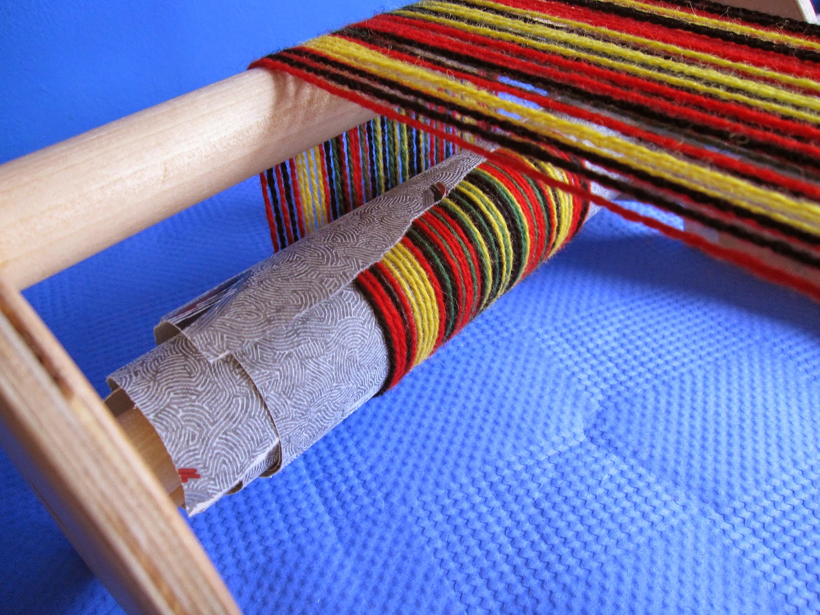 Durham Weaver Setting up a small loom for band weaving