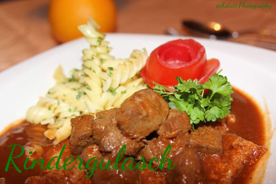 Untuk Membuat Sausnya Tumis Bawang Putih Hingga Harum Lalu Masukkan Semua Bumbu Dan Gula Terakhir Masukkan Saus Tomat Dan Terigu Yang Sudah Dilarutkan Untuk Membuat Sausnya Tumis Bawang Putih Hingga Harum Lalu Masukkan Semua Bumbu Dan Gula Terakhir Masukkan Saus Tomat Dan Terigu Yang Sudah Dilarutkan