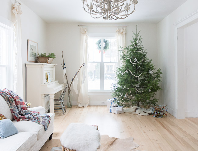 Vintage Whites Blog Vanessa S Christmas Home Tour And Pickled
